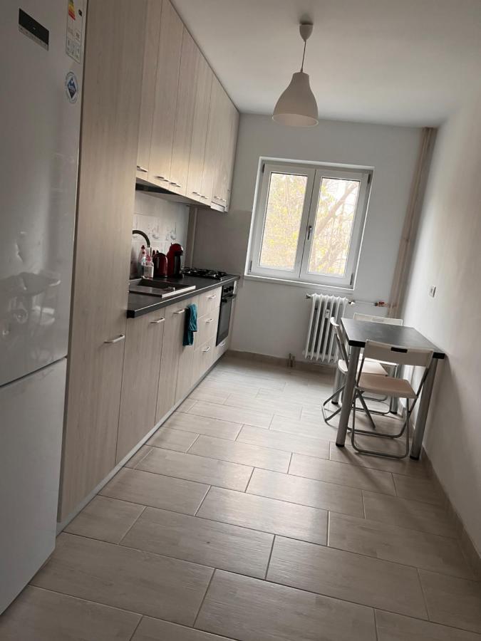 Apartament 2 Camere Aproape De Spitalul Obregia Si Bagdasar Nu Ofer Factura Bucharest Luaran gambar